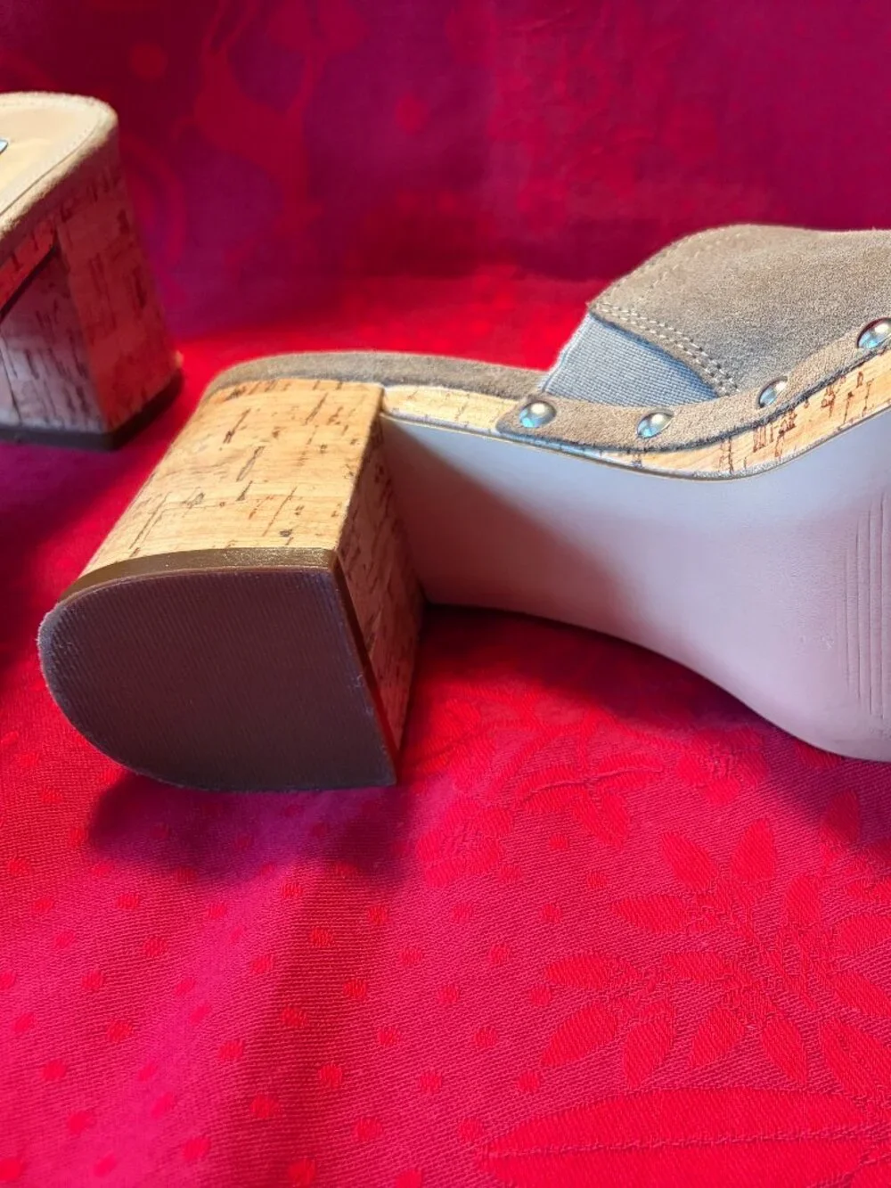 STEVE MADDEN SLIP ON HEELS